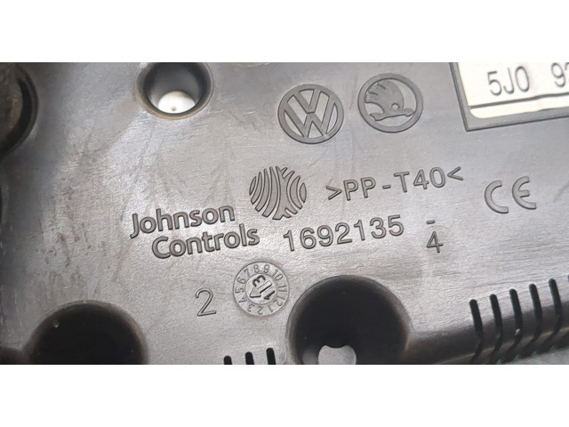 Панель приборов Skoda Fabia 2010-2014 1.2 Бензин