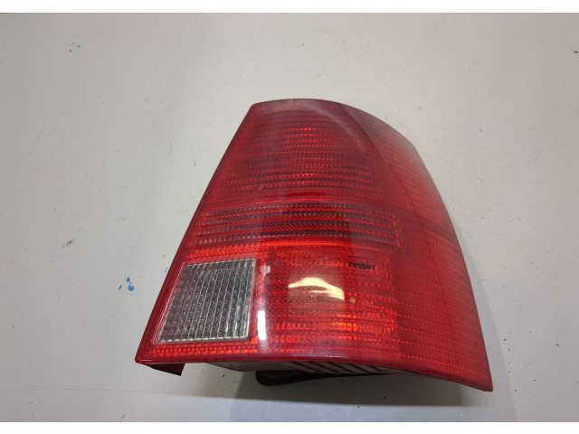 Задний фонарь          