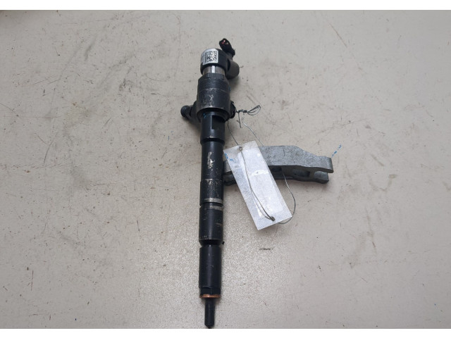 Форсунка топливная  Volkswagen Caddy 2004-2015         