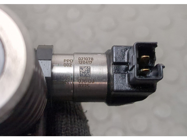 Форсунка топливная Volkswagen Passat 6 2005-2010 03G130073S