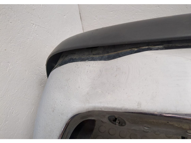 Бампер Chevrolet Tahoe 1999-2006 передний 1002376DSC