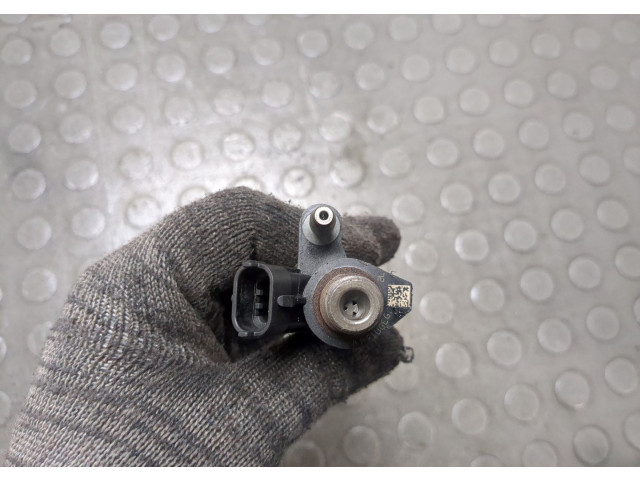 Форсунка топливная  Volvo S60 2010-2018    36002662     