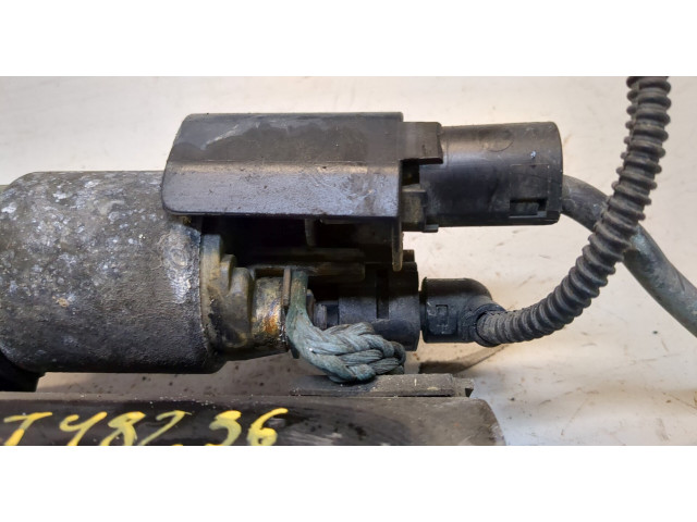 Стартер  Volkswagen Caddy 2010-2015 1.6     