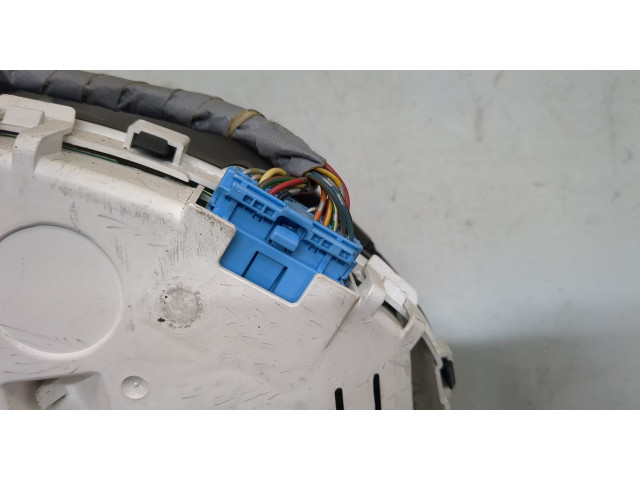 Панель приборов Honda CR-V 2001-2006 78100E211