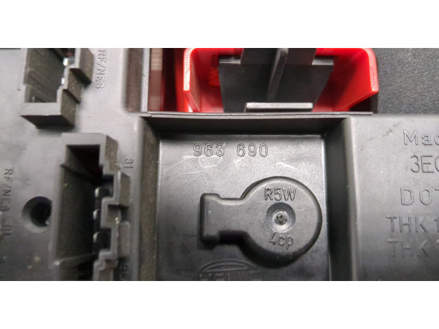 Задний фонарь     1J5945095AA   Volkswagen Bora 