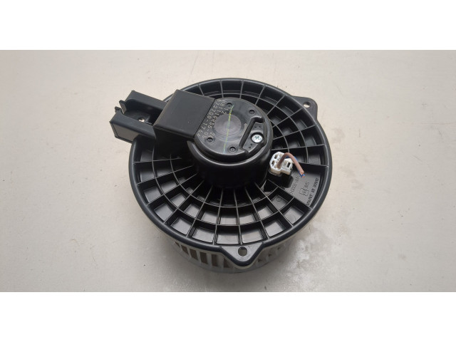 Моторчик печки  Mazda 3 (BP) 2019-2025 B0J861B10    B0J861B10   