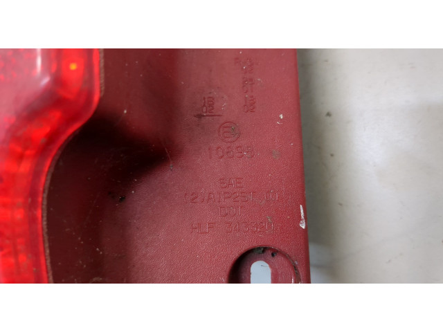 Задний фонарь