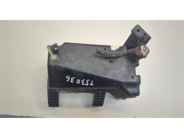 Блок предохранителей Mitsubishi Pajero / Montero 2000-2006