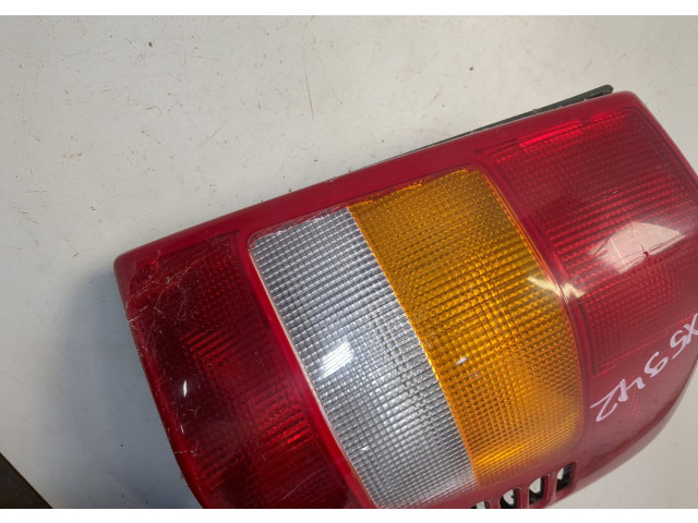 Задний фонарь          