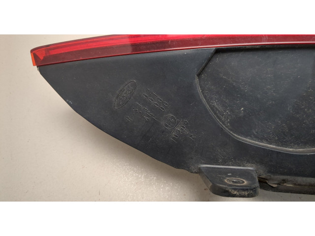 Задний фонарь          