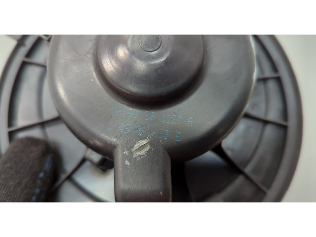 Моторчик печки Skoda Octavia (A5) 2004-2013