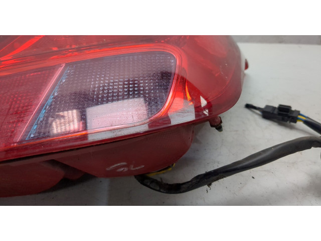 Задний фонарь          