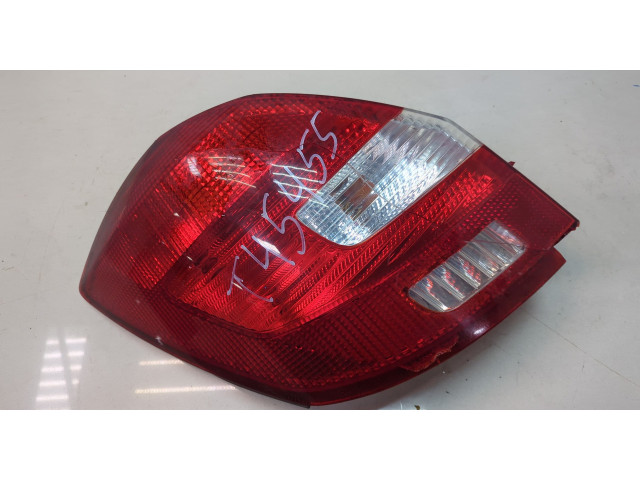 Задний фонарь          