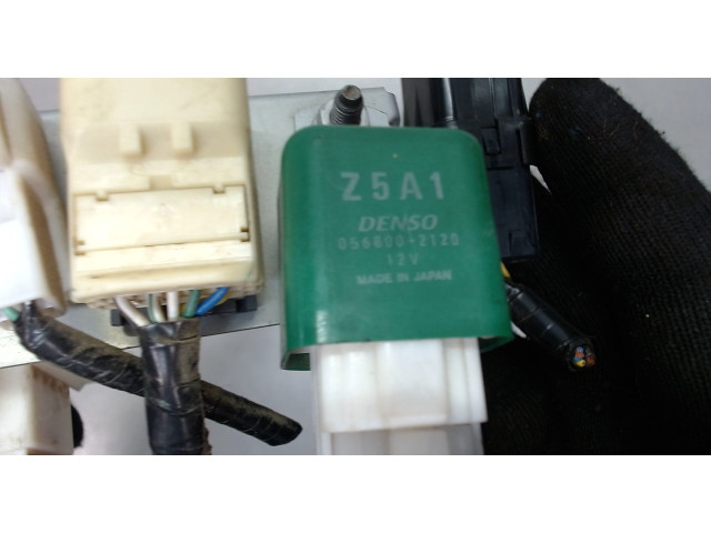 Блок реле Ford Ranger 2006-2012 0568002120 2.5