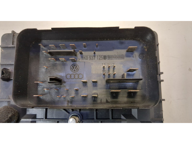 Блок предохранителей Skoda Yeti 2009-2018 1K0937125D