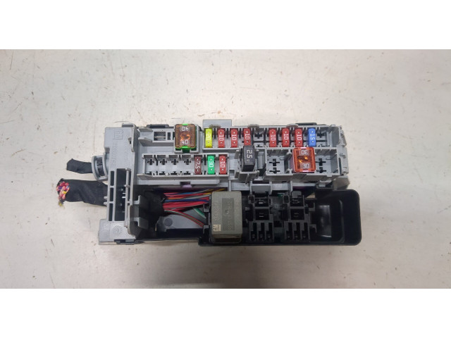 Блок предохранителей GMC Terrain 2017-