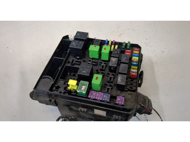 Блок предохранителей  Citroen C-Crosser      8565A024   