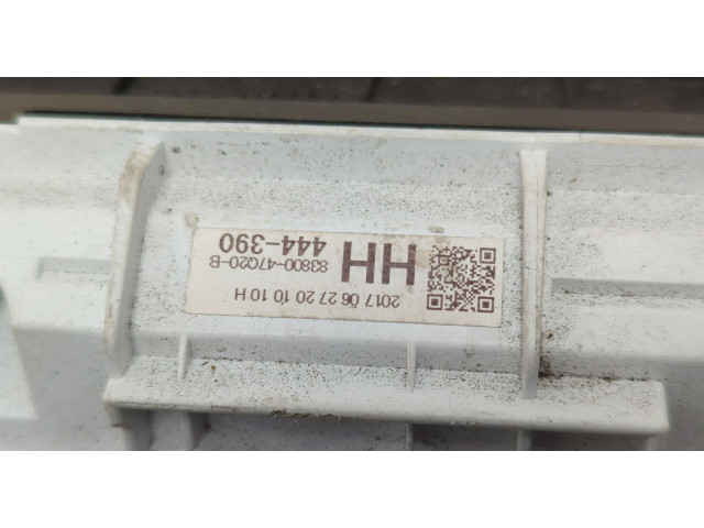 Панель приборов Toyota Prius 2015-2019 8384147L00, 8386247Q20, 8382147L00