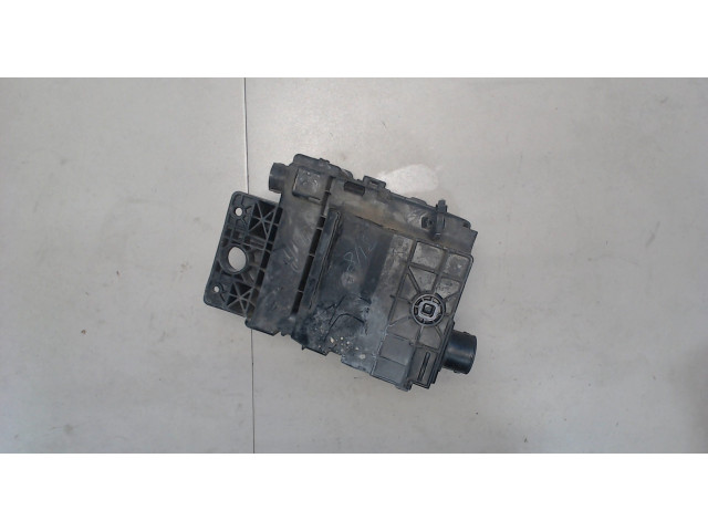 Корпус блока предохранителей Nissan Pathfinder 2004-2014 243827s110 4.0