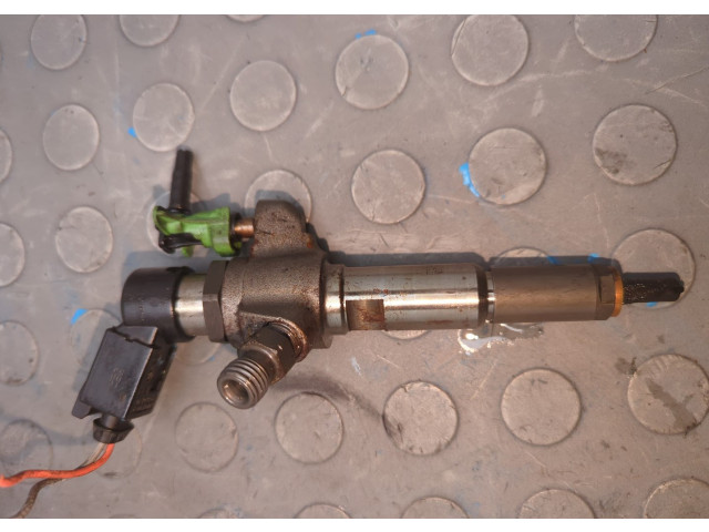 Форсунка топливная  Peugeot 5008 2009-2016    9802448680     