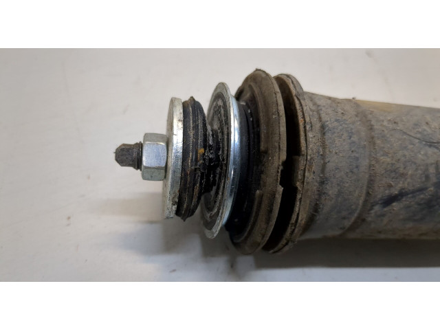 Стойка амортизатора  Citroen C1 2014- B000674580     