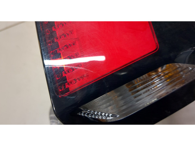 Задний фонарь          