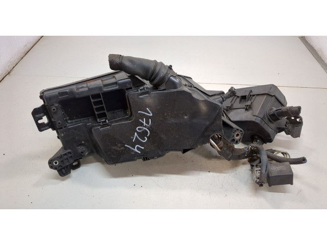 Блок предохранителей Lexus LS460 2006-2017 8272050081, 8266350081, 8266250140