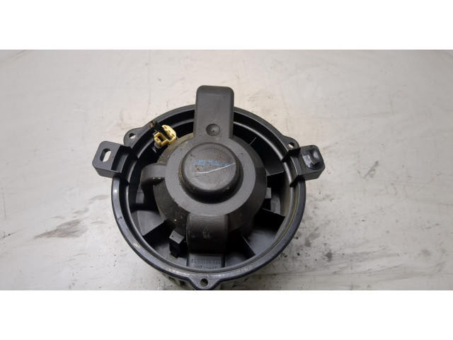 Моторчик печки  Smart Forfour W454 2004-2006          