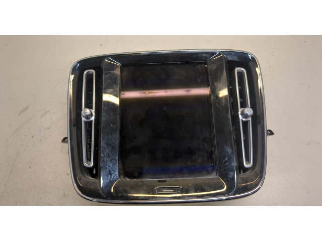 Дисплей бортового компьютера Volvo XC40