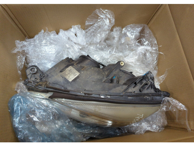 Фара передняя Mercedes C W204 2007-2013 левая