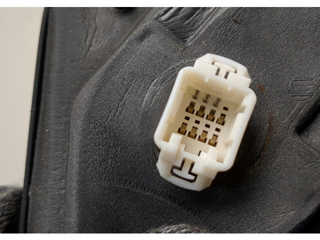 Зеркало боковое Honda Ridgeline 2005-2014 левое