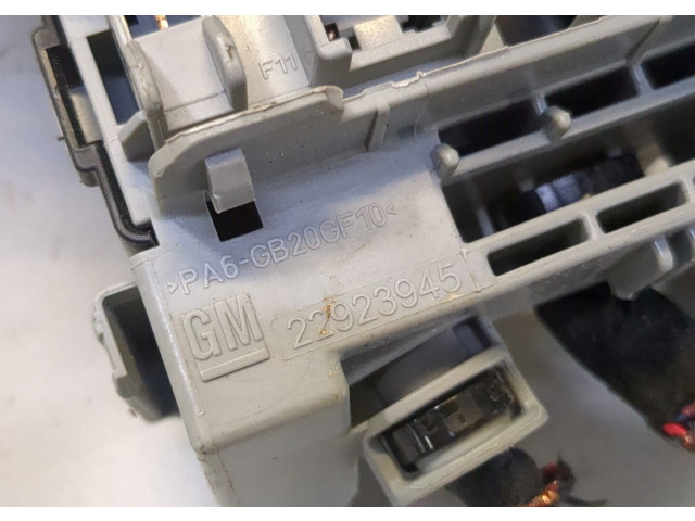 Блок предохранителей GMC Terrain 2017- 22923945 1.5