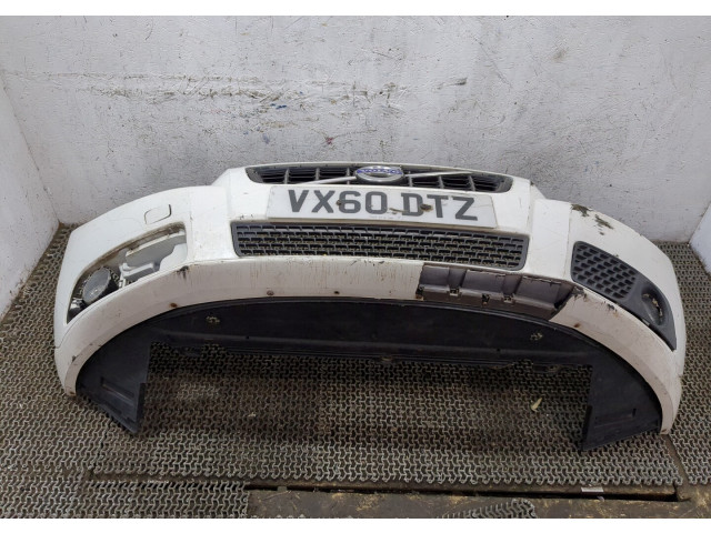 Бампер  Volvo V70 2007-2013 передний    