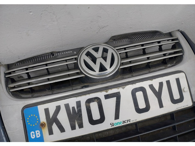 Бампер  Volkswagen Jetta 5 2004-2010 передний   1K0807217E, 1K5853653A, 1K5853761A
