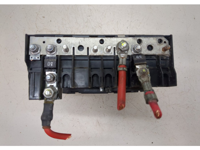 Блок предохранителей Skoda Octavia (A5) 2004-2008