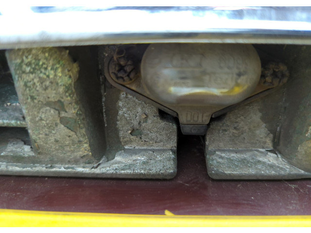 Замок багажника  Nissan X-Trail (T30) 2001-2007       