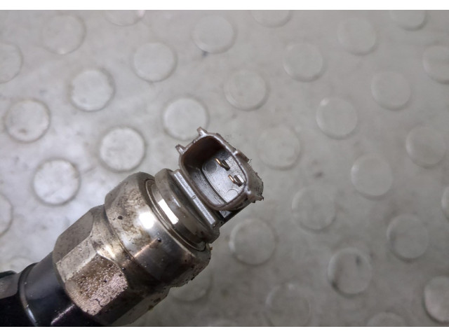 Форсунка топливная Nissan Pathfinder 2004-2014 16600EC00A