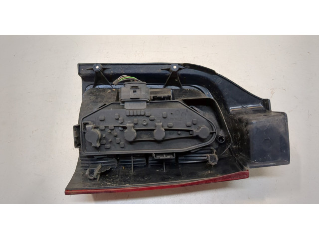 Задний фонарь