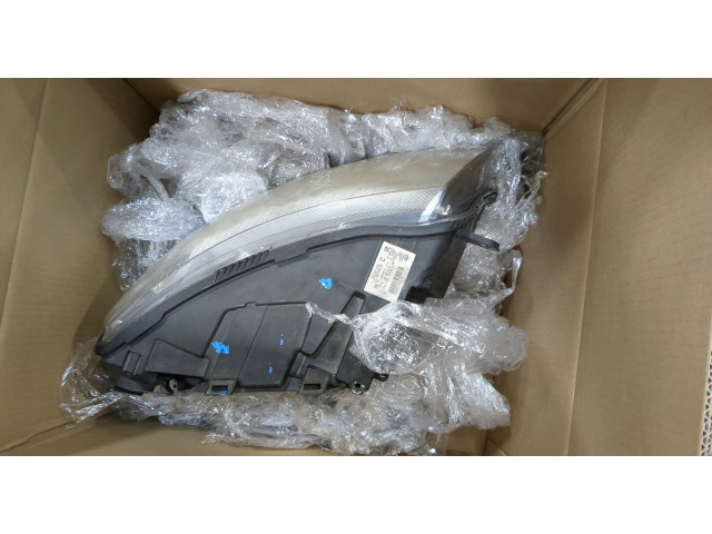 Фара передняя  Audi A6 (C6) 2005-2011 левая 