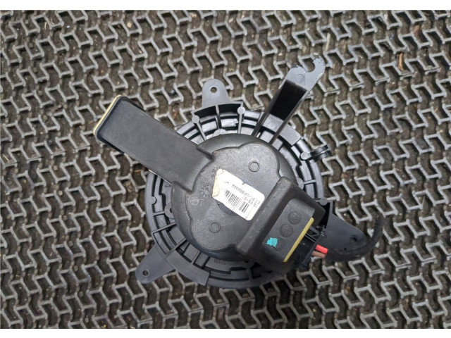 Моторчик печки  Fiat 500L 77366896    77366896   