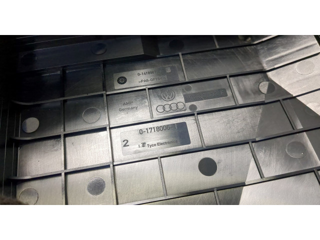 Блок предохранителей Volkswagen Passat CC 2012-2017