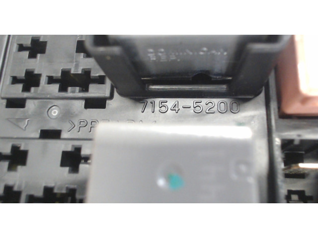 Блок предохранителей Cadillac STS 2004-2011 71545200 3.6