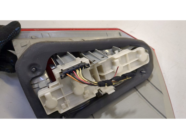 Задний фонарь          