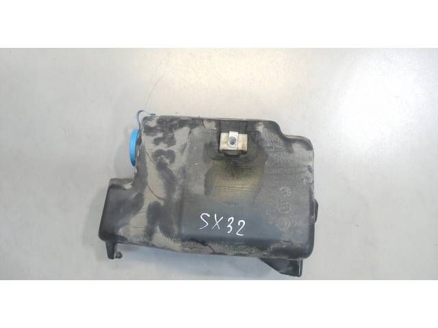 Бачок омывателя Infiniti QX56 2004-2010 289107S000 5.6