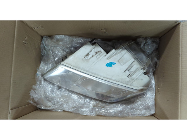 Фара передняя Skoda Octavia (A5) 2004-2013 левая