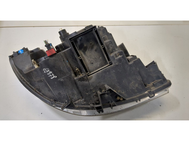 Фара передняя  Peugeot 807 левая 