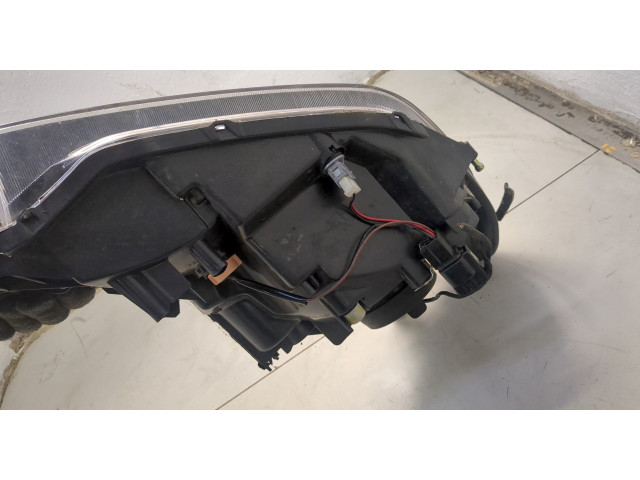 Фара передняя Mitsubishi Outlander 2003-2009 левая