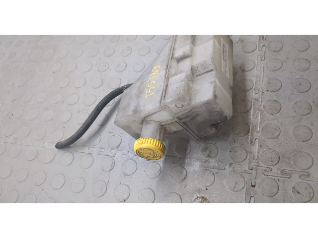 Бачок расширительный Nissan Note E11 2005-2013 21710AX800