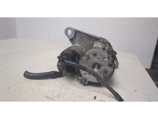 Стартер  Volvo V50 2007-2012 2.4     