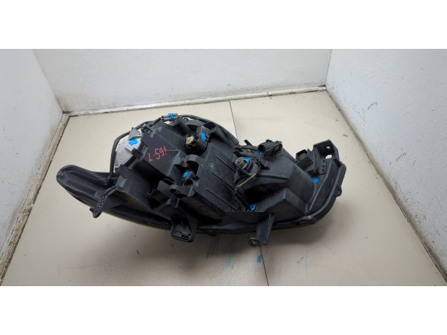 Фара передняя Infiniti QX56 2010-2013 правая